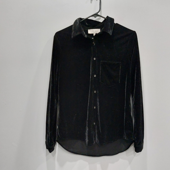 REVOLVE L'Academie The Classic Velvet Black Longsleeve Button Up Shirt XS - Picture 2 of 7